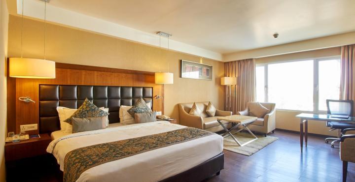 Paradigm Sarovar Portico Kākināda Exterior foto